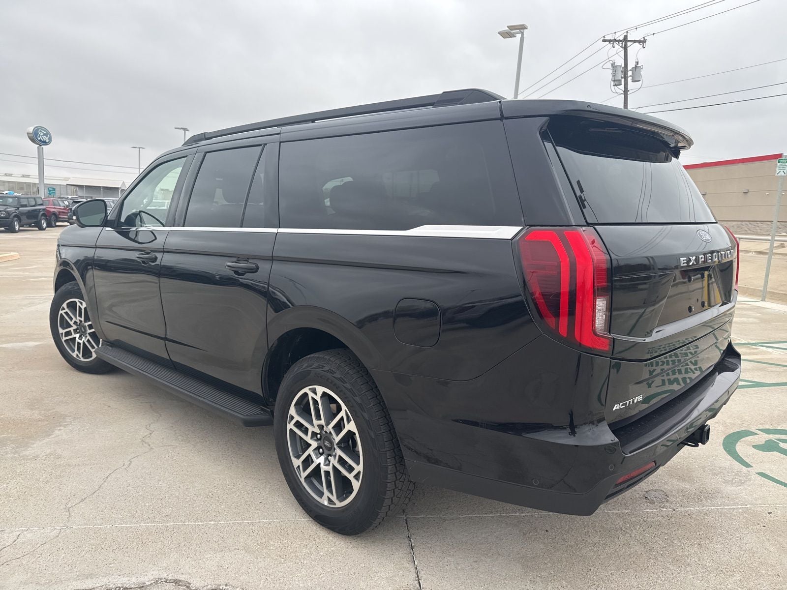 2025 Ford Expedition Max Active