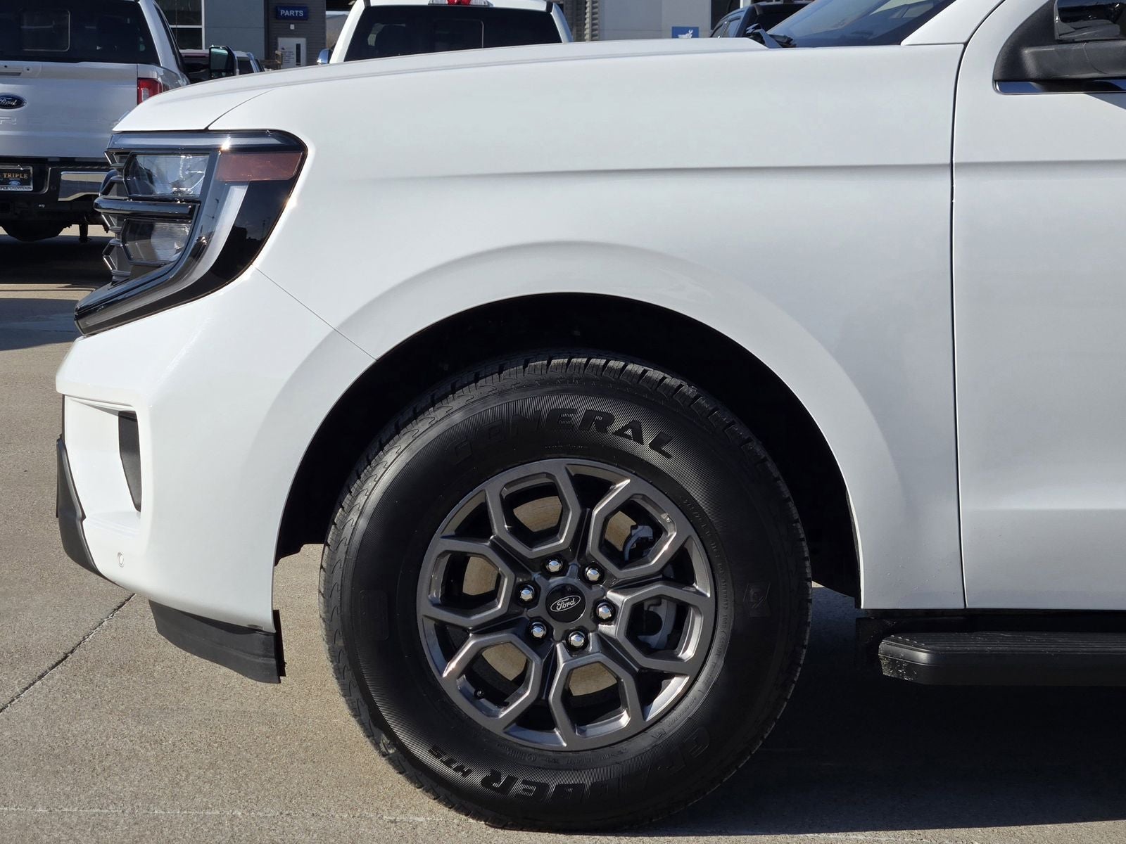 2025 Ford Expedition Active