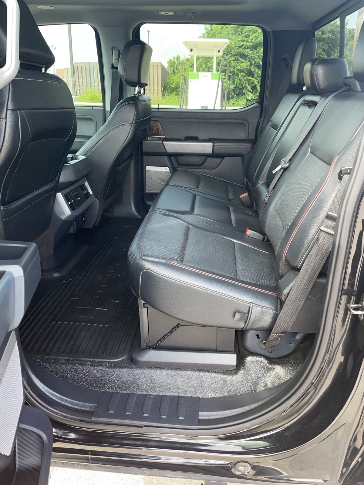2024 Ford F-350SD Lariat DRW