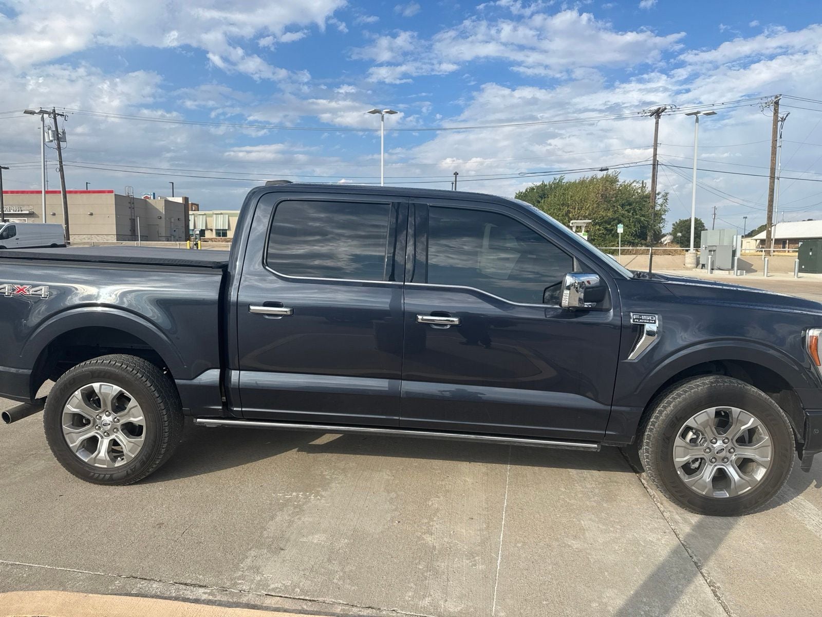 2022 Ford F-150 Platinum