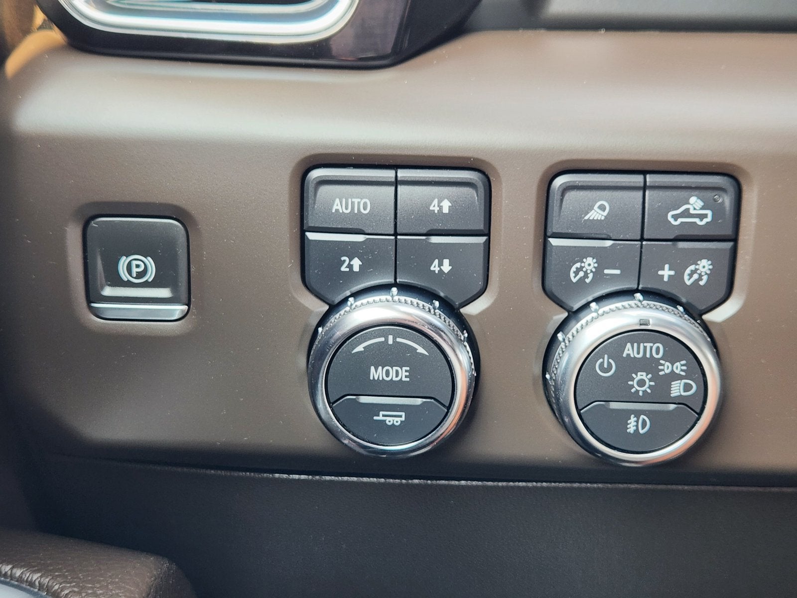 2024 GMC Sierra 3500HD Denali