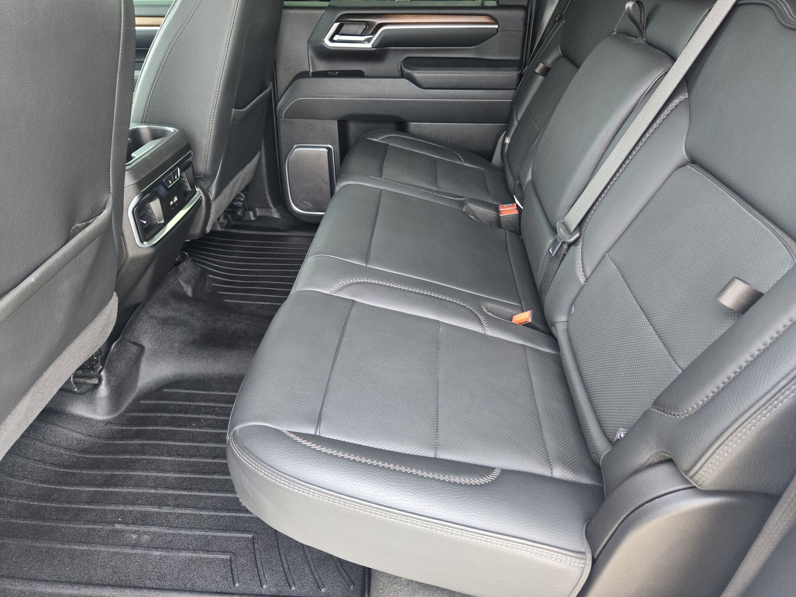 2025 GMC Sierra 3500HD Denali