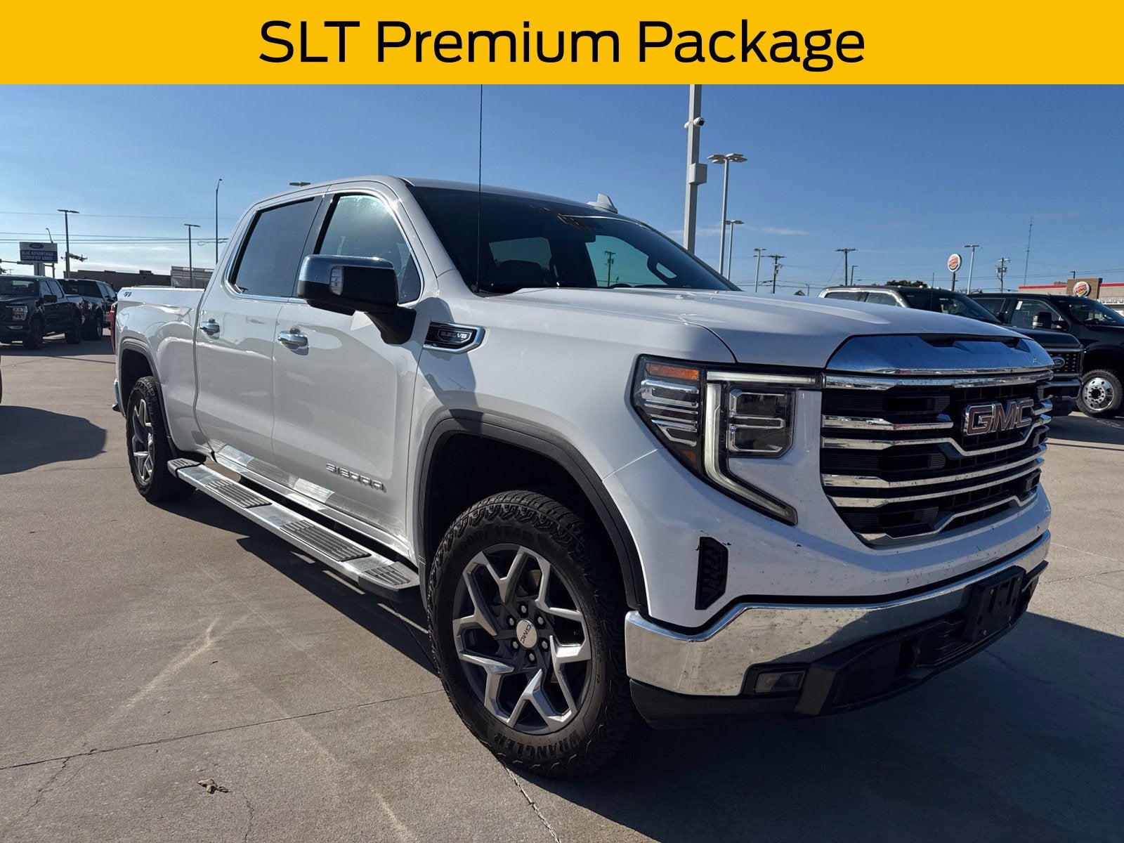 2022 GMC Sierra 1500 SLT
