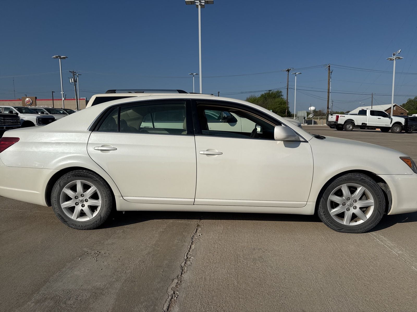 2010 Toyota Avalon XL