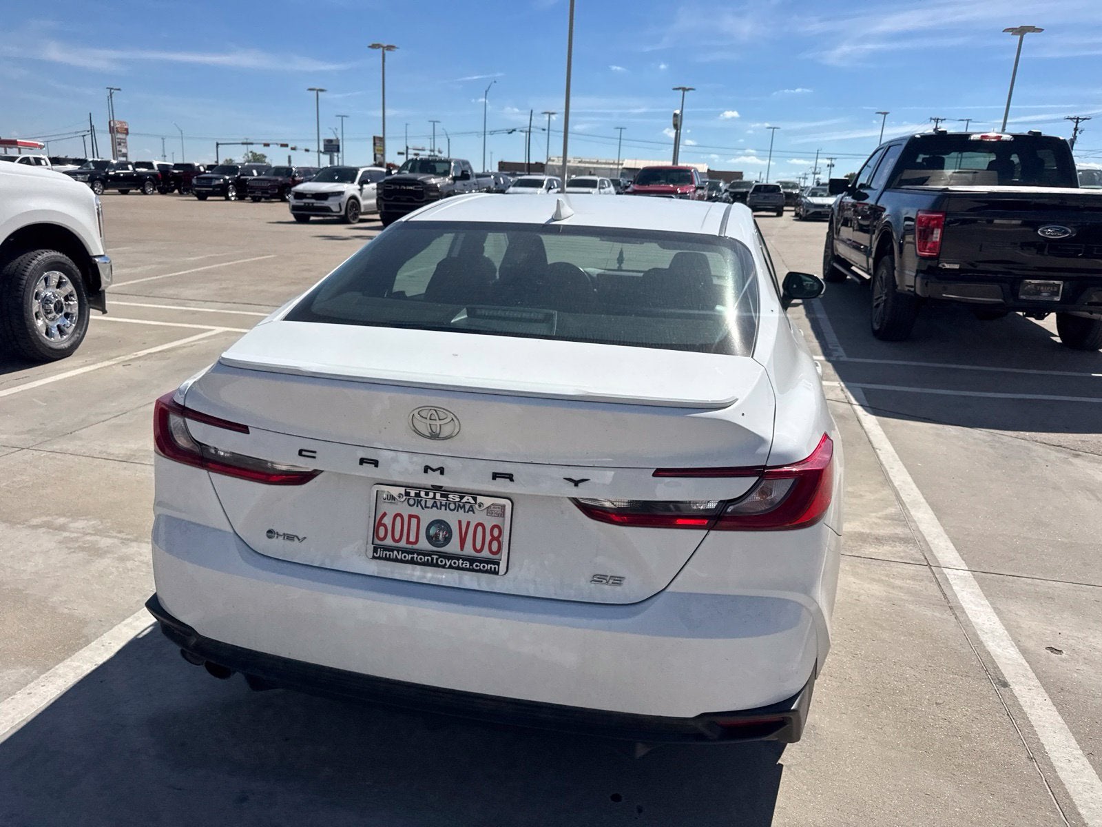 2025 Toyota Camry SE