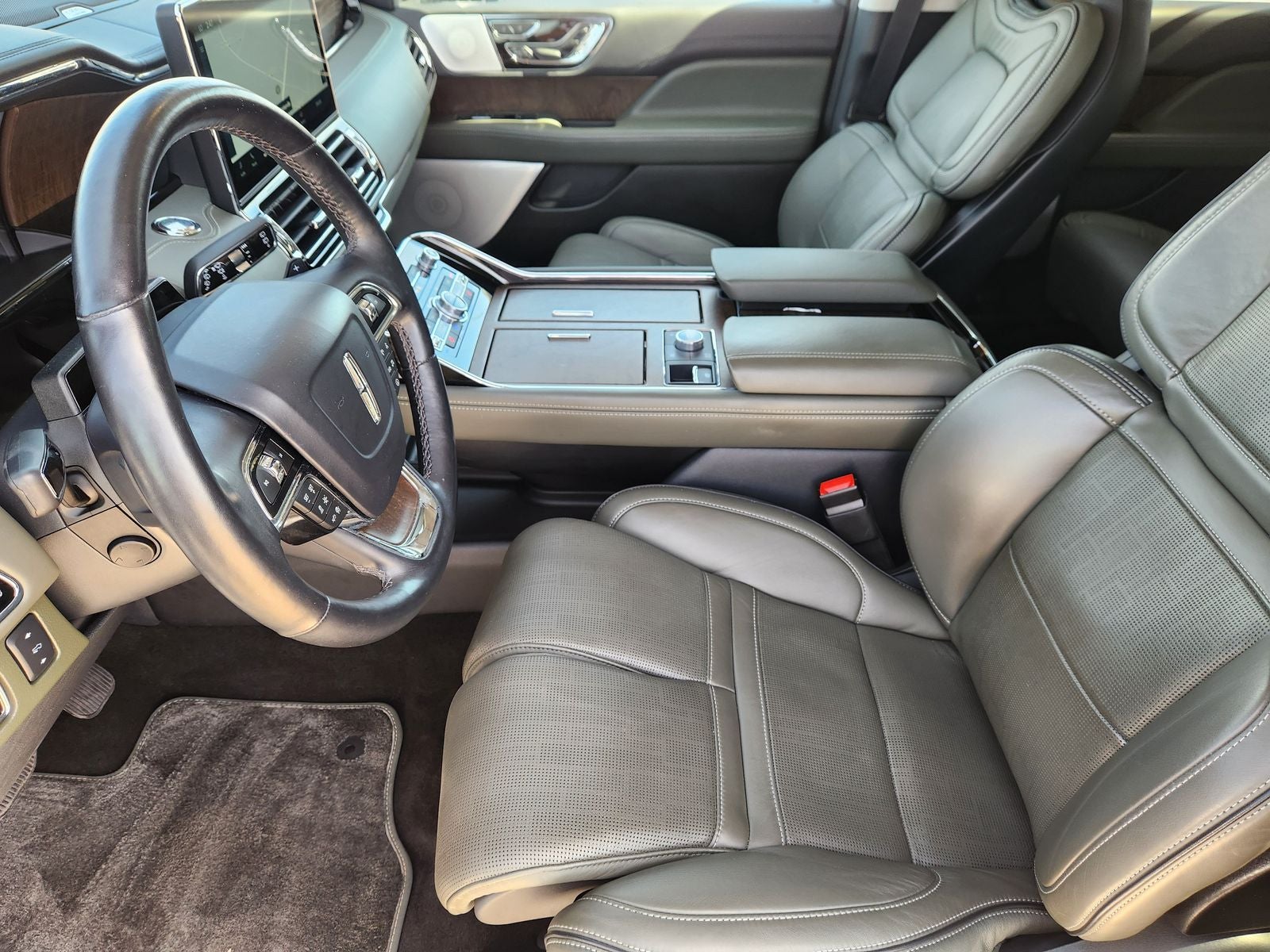 2024 Lincoln Navigator Black Label