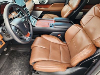 2024 Lincoln Navigator L Reserve