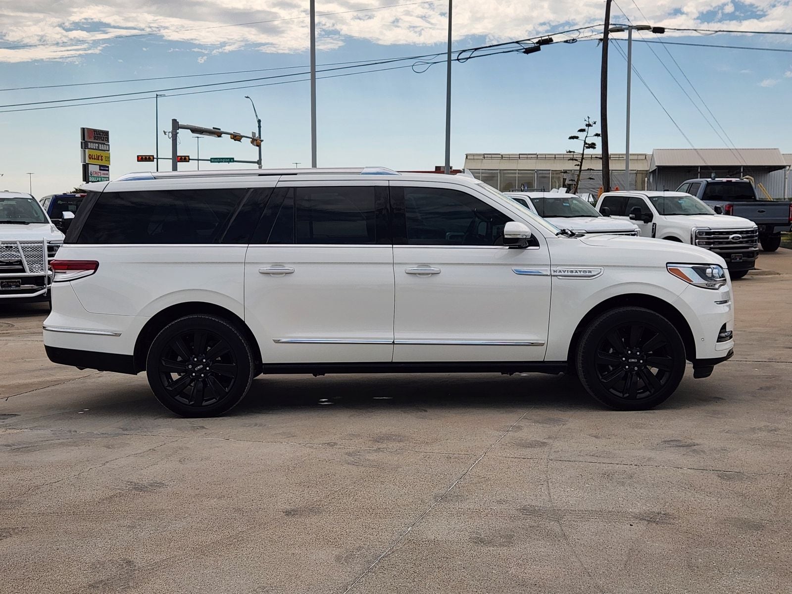 2024 Lincoln Navigator L Reserve