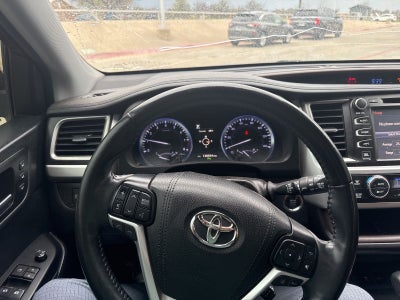 2019 Toyota Highlander Limited Platinum
