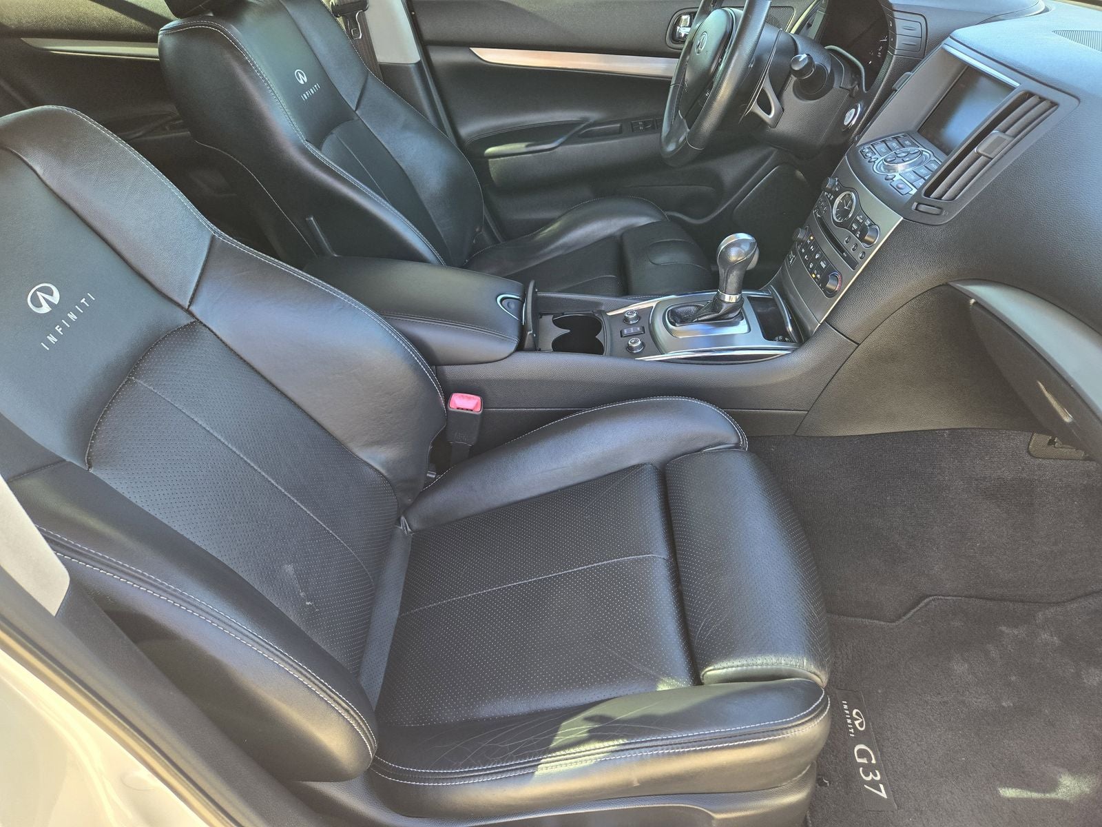 2012 INFINITI G37 X