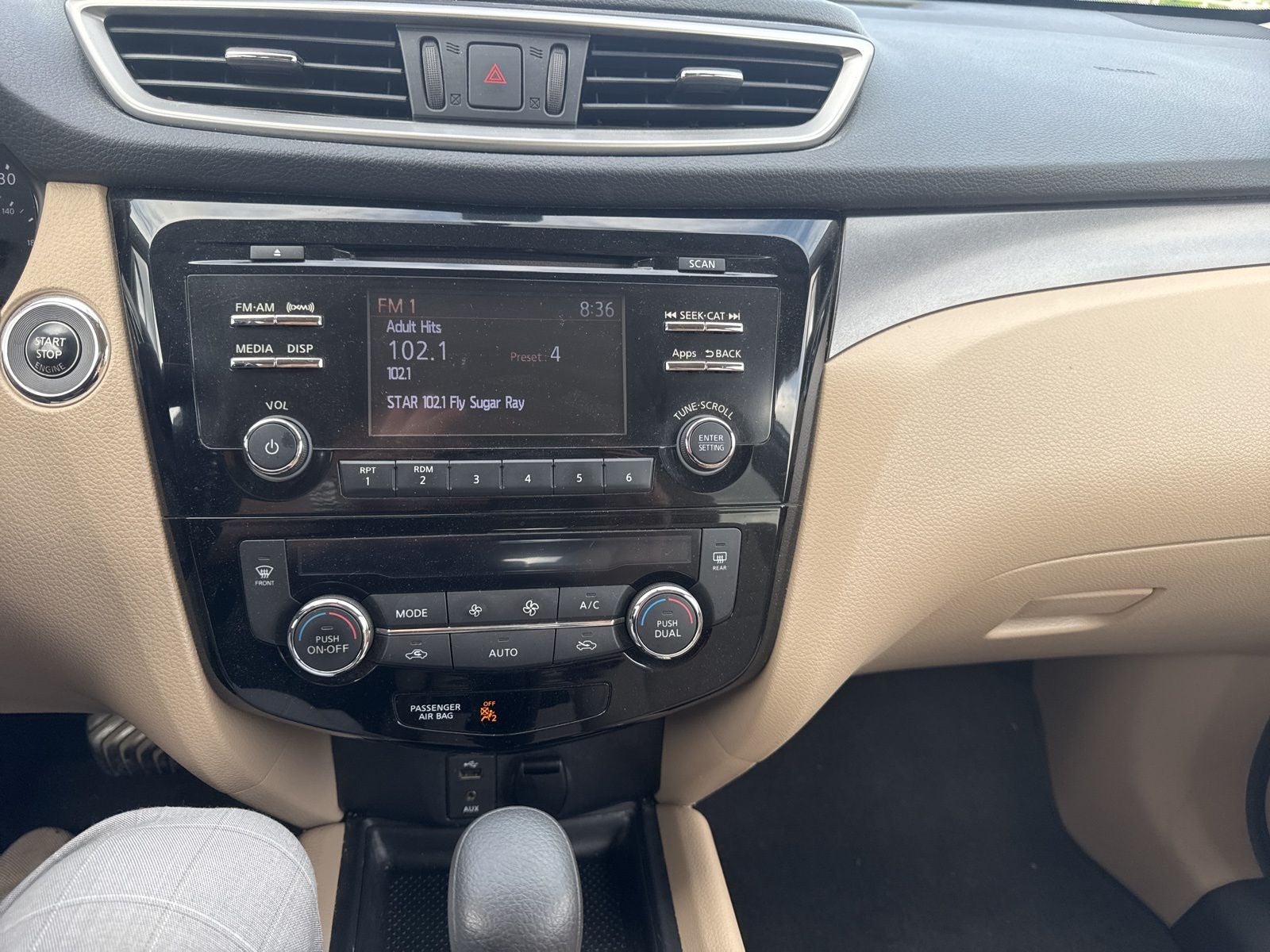 2016 Nissan Rogue SV