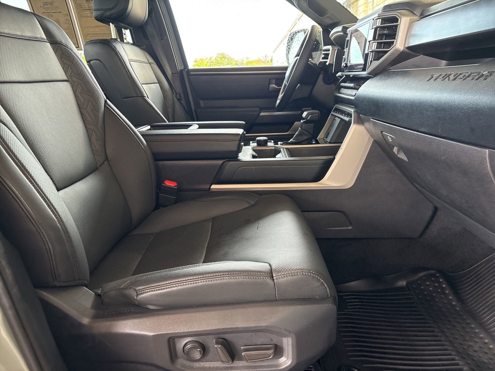 2025 Toyota Tundra 4WD SR