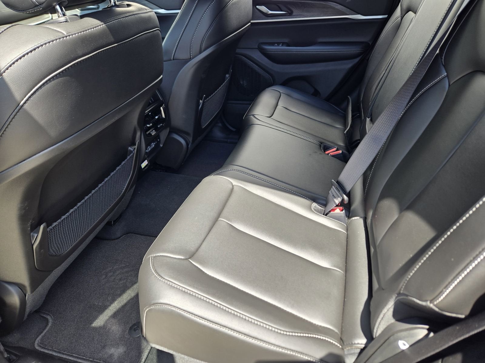 2025 Jeep Grand Cherokee Limited 4x2