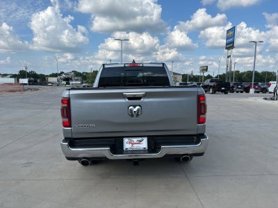 2019 RAM 1500 Laramie Crew Cab 4x2 5'7" Box
