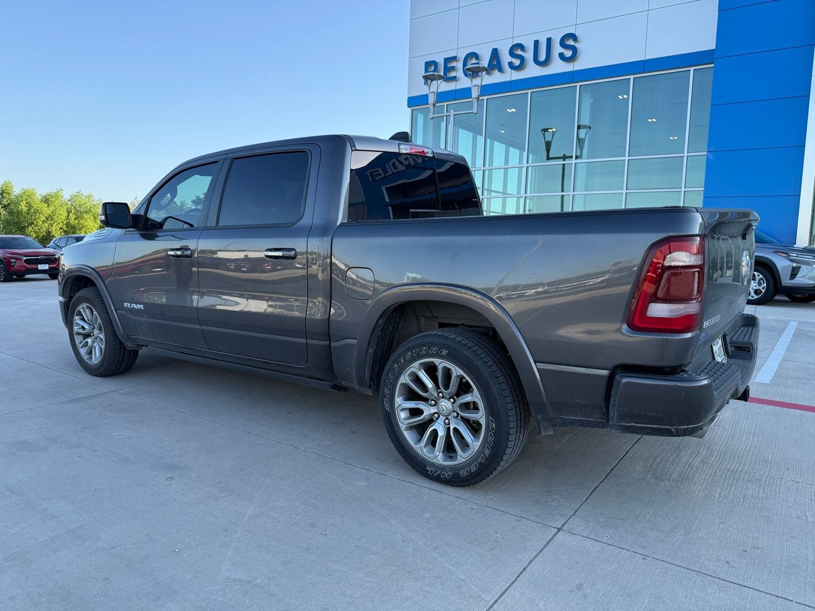 2021 RAM 1500 Laramie Crew Cab 4x2 5'7" Box