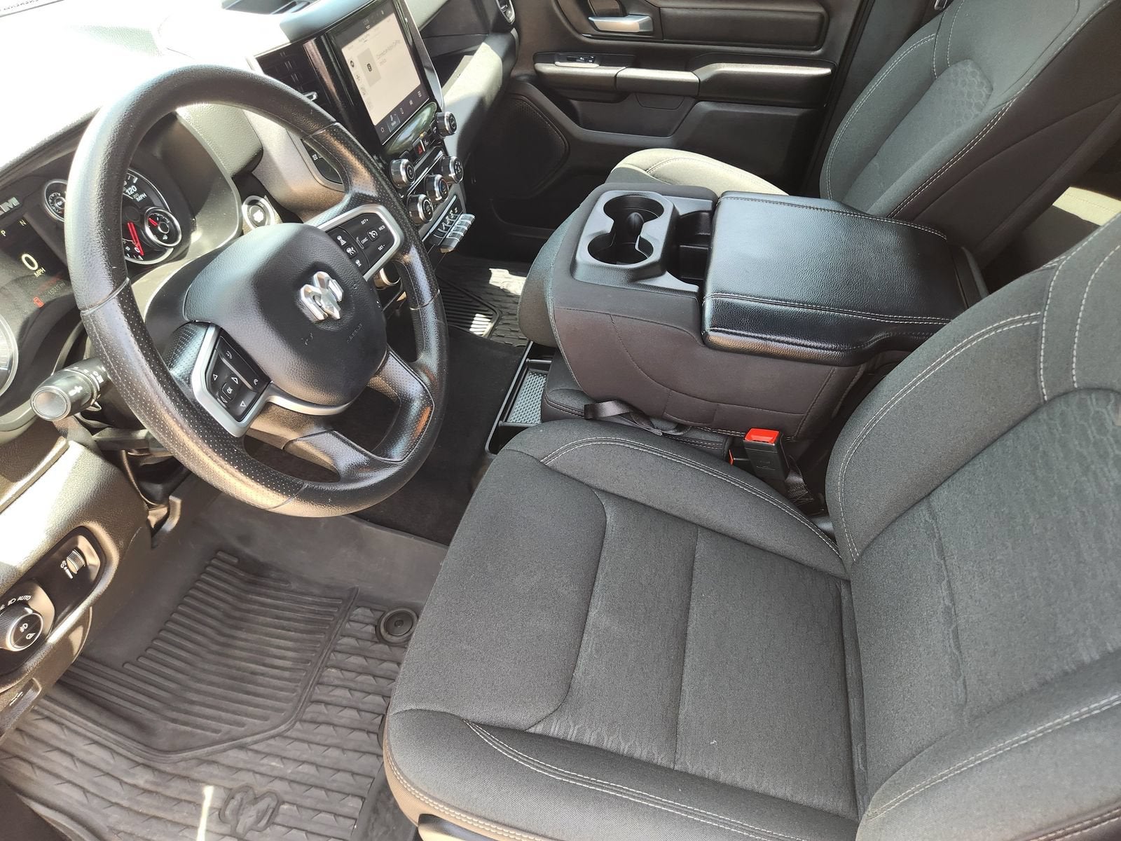2025 RAM 1500 Tradesman Quad Cab 4x2 6'4" Box