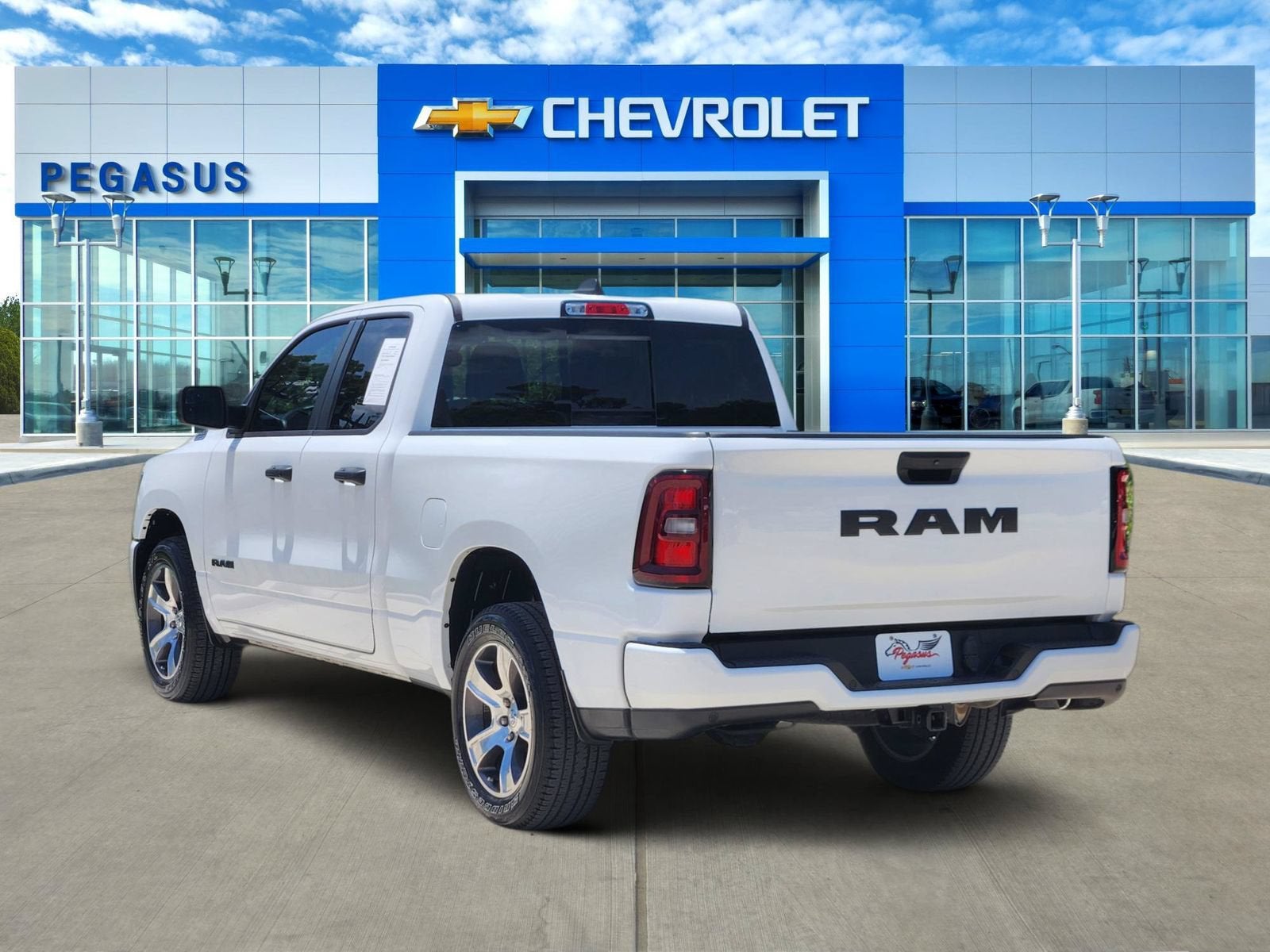 2025 RAM 1500 Tradesman Quad Cab 4x2 6'4" Box
