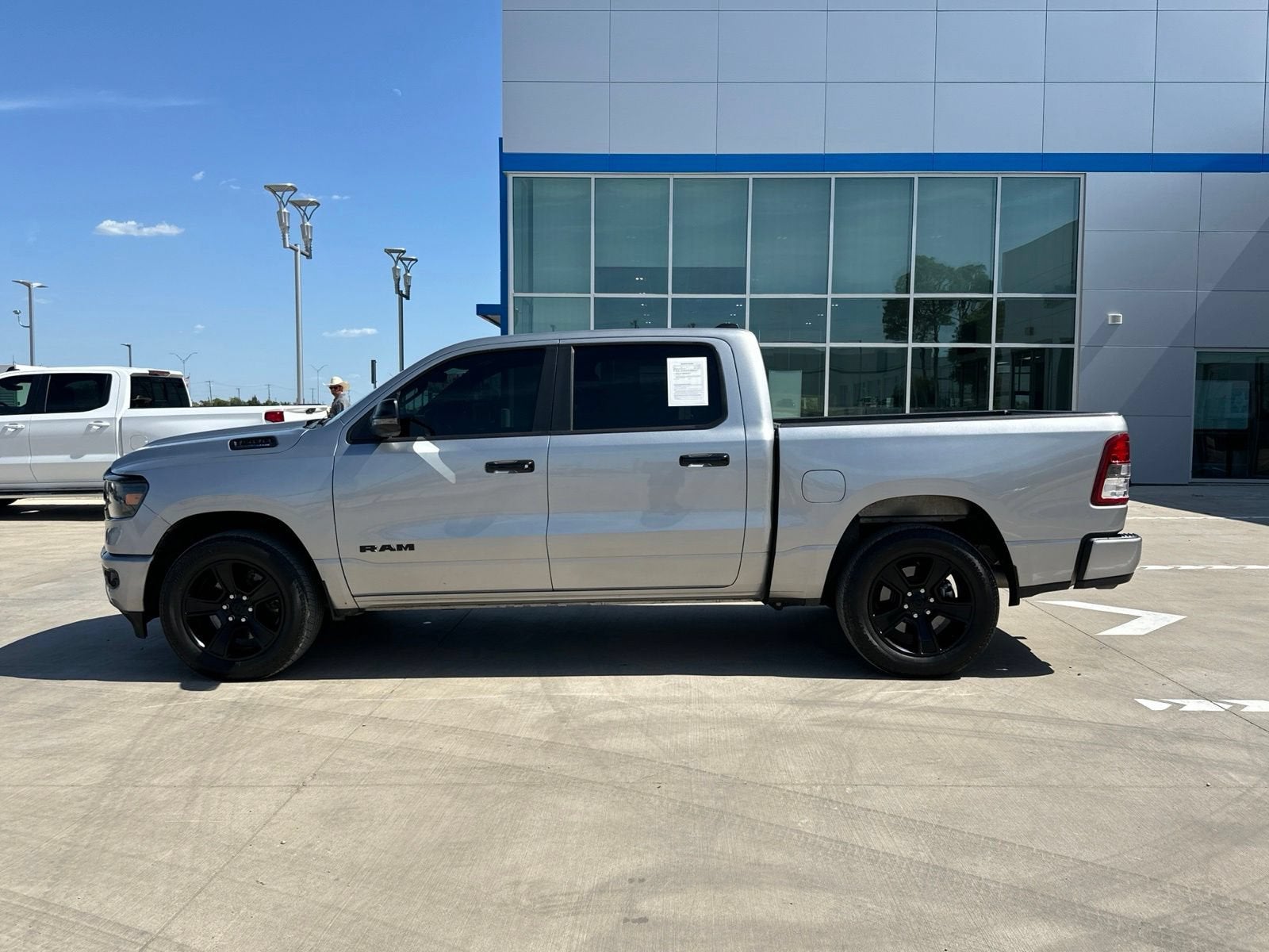 2023 RAM 1500 Lone Star Crew Cab 4x4 5'7" Box