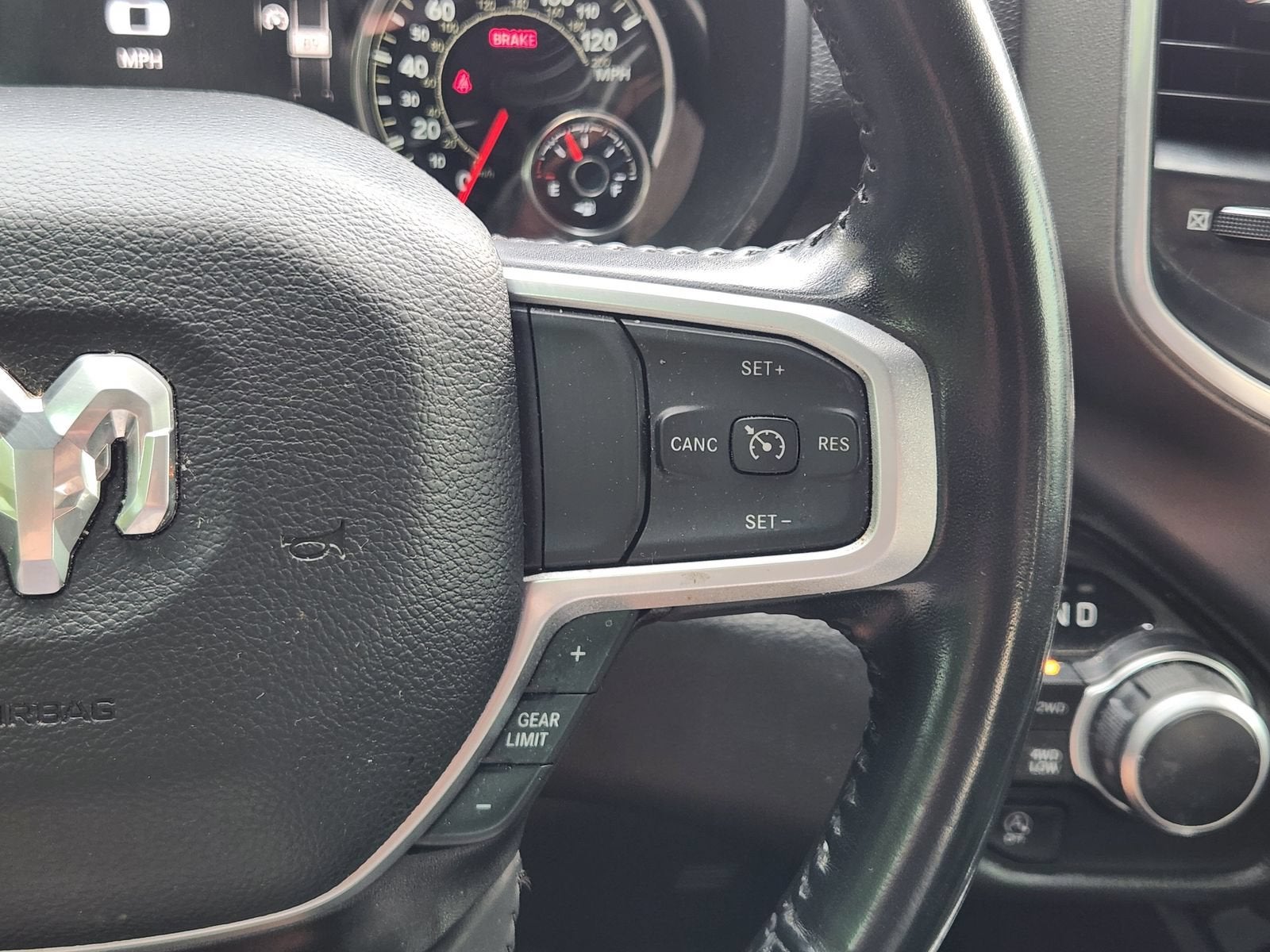 2023 RAM 1500 Lone Star Crew Cab 4x4 5'7" Box