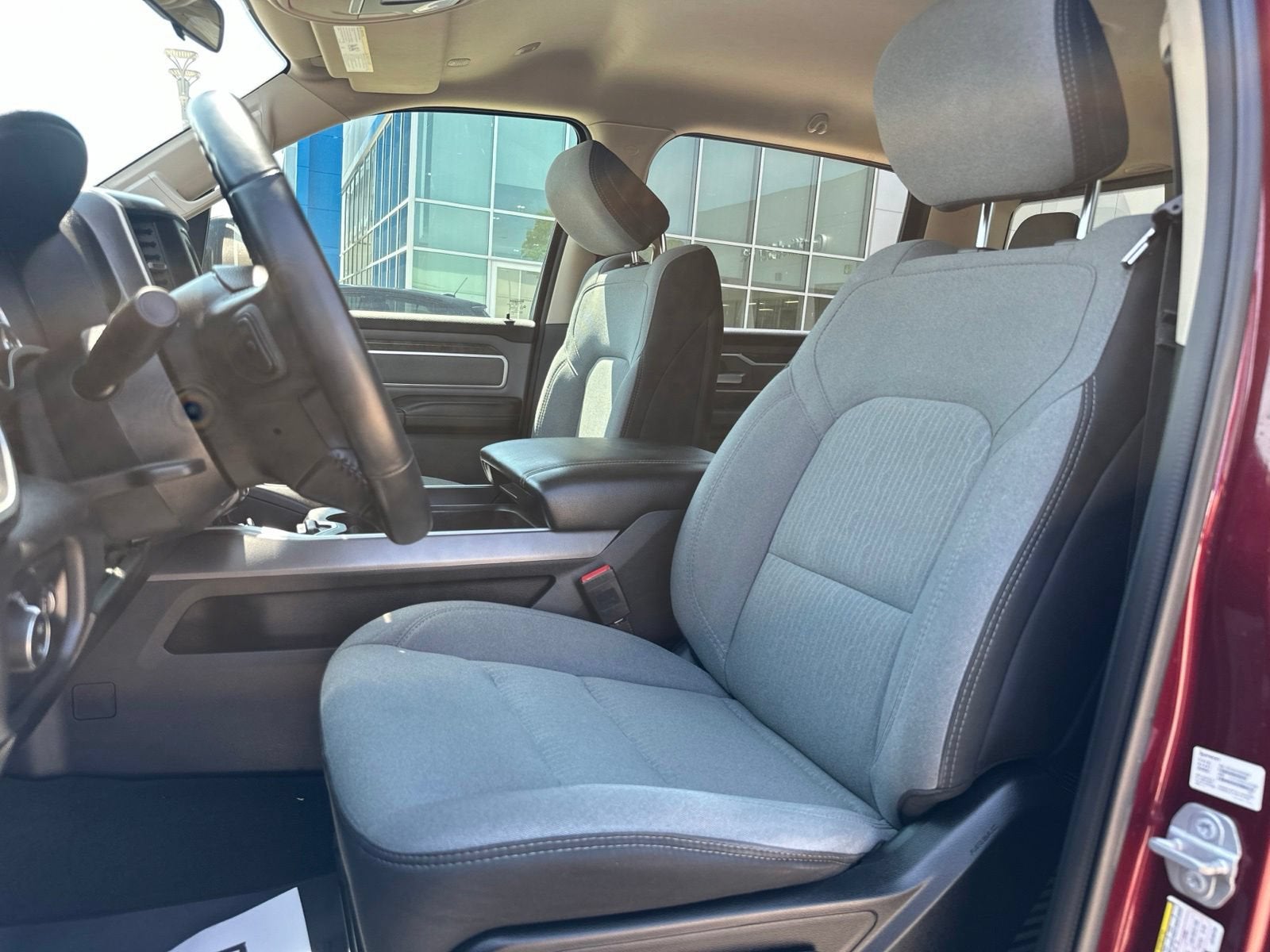 2020 RAM 1500 Big Horn Crew Cab 4x4 5'7" Box