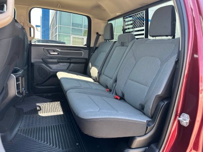 2020 RAM 1500 Big Horn Crew Cab 4x4 5'7" Box
