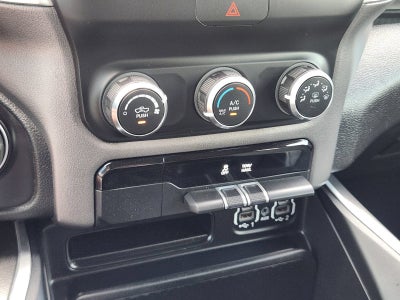 2020 RAM 1500 Big Horn Crew Cab 4x4 5'7" Box