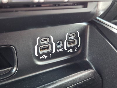 2020 RAM 1500 Big Horn Crew Cab 4x4 5'7" Box