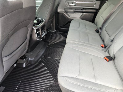 2020 RAM 1500 Big Horn Crew Cab 4x4 5'7" Box