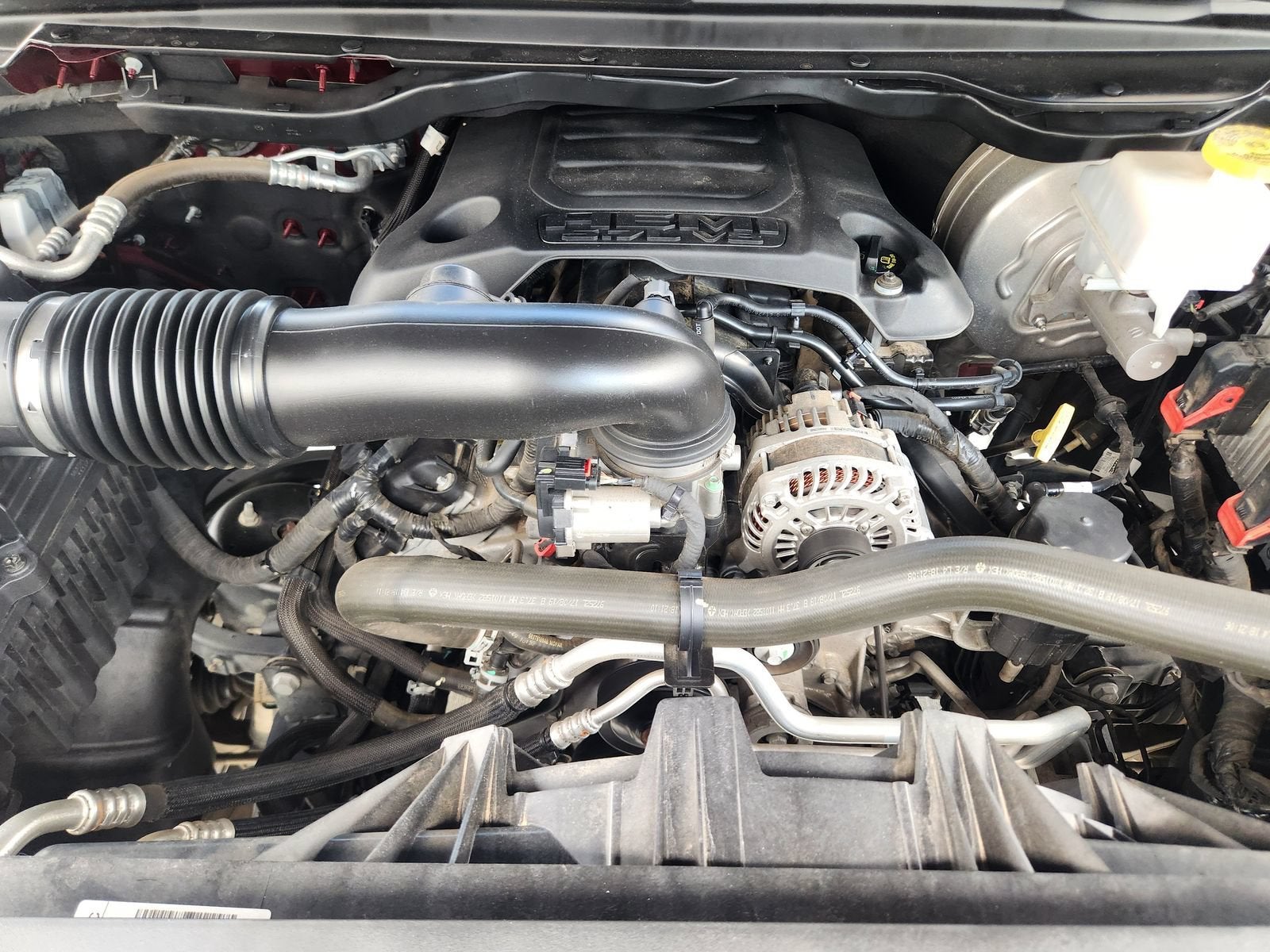 2020 RAM 1500 Big Horn Crew Cab 4x4 5'7" Box