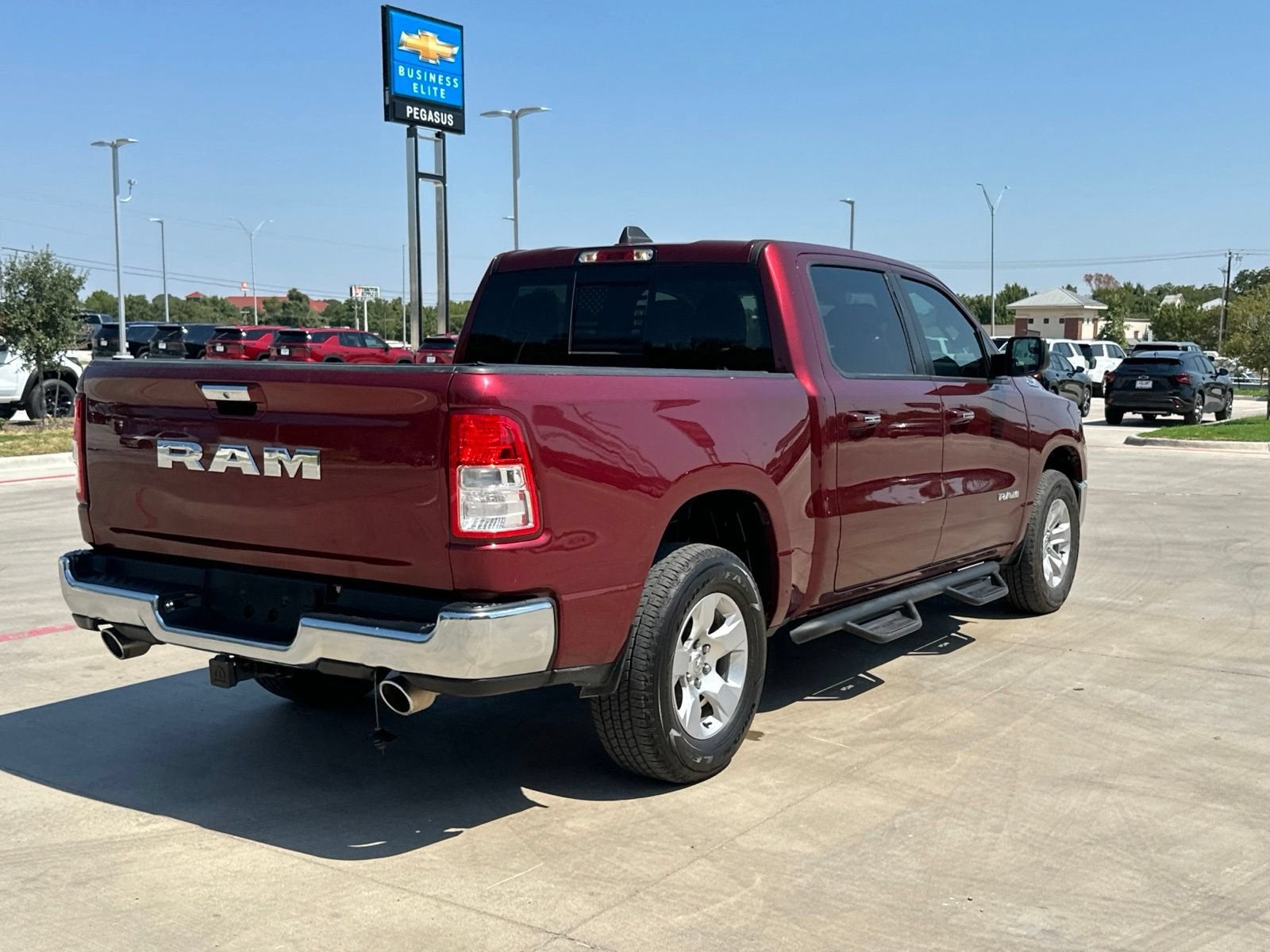 2020 RAM 1500 Big Horn Crew Cab 4x4 5'7" Box