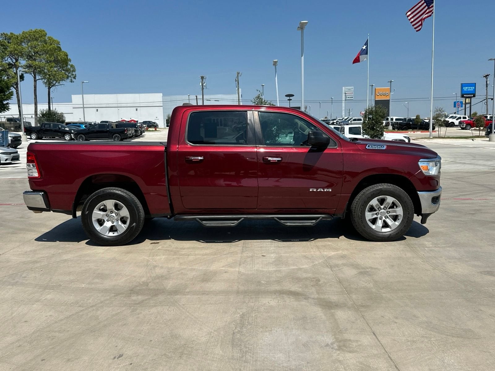 2020 RAM 1500 Big Horn Crew Cab 4x4 5'7" Box