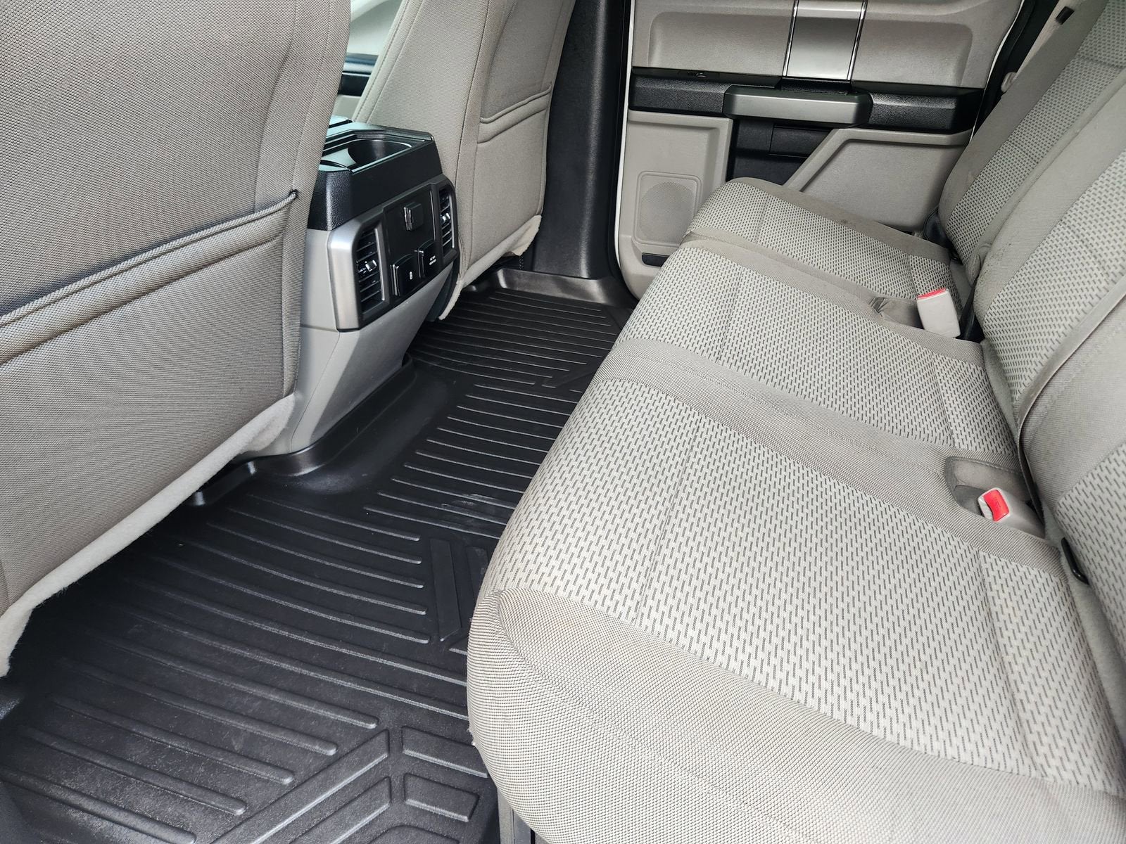 2017 Ford Super Duty F-250 SRW Lariat