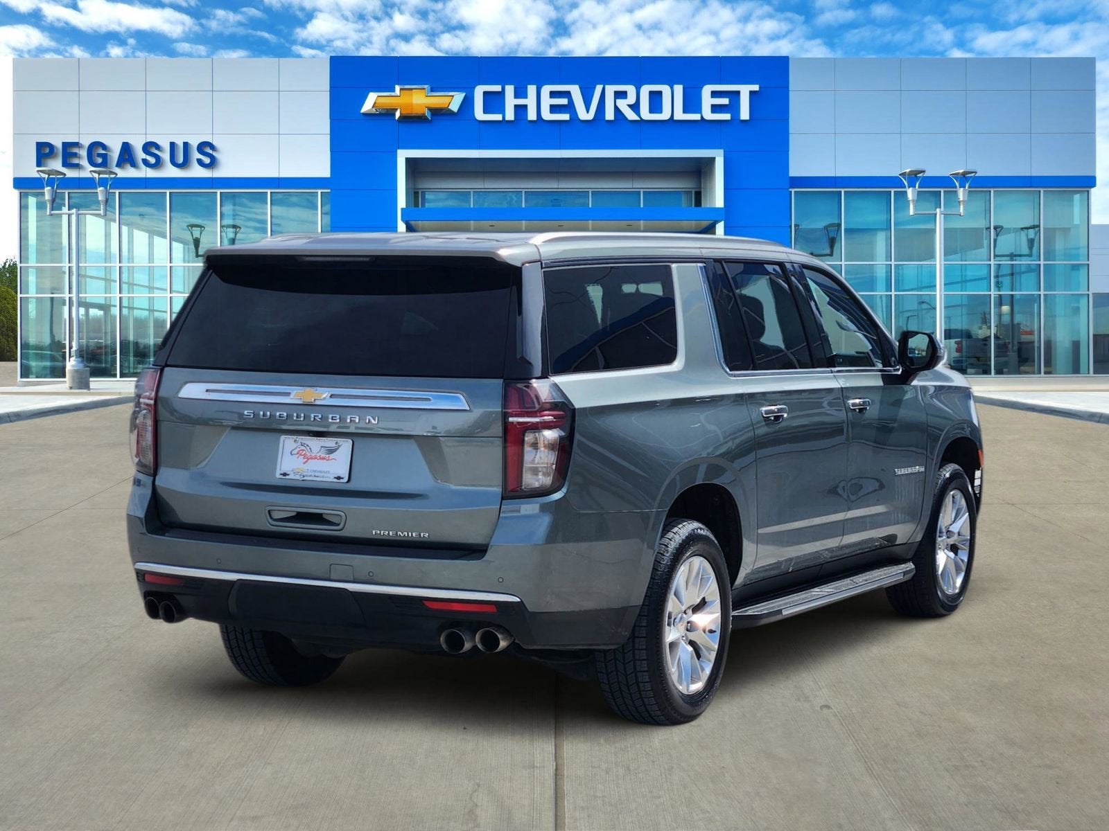 2023 Chevrolet Suburban Premier