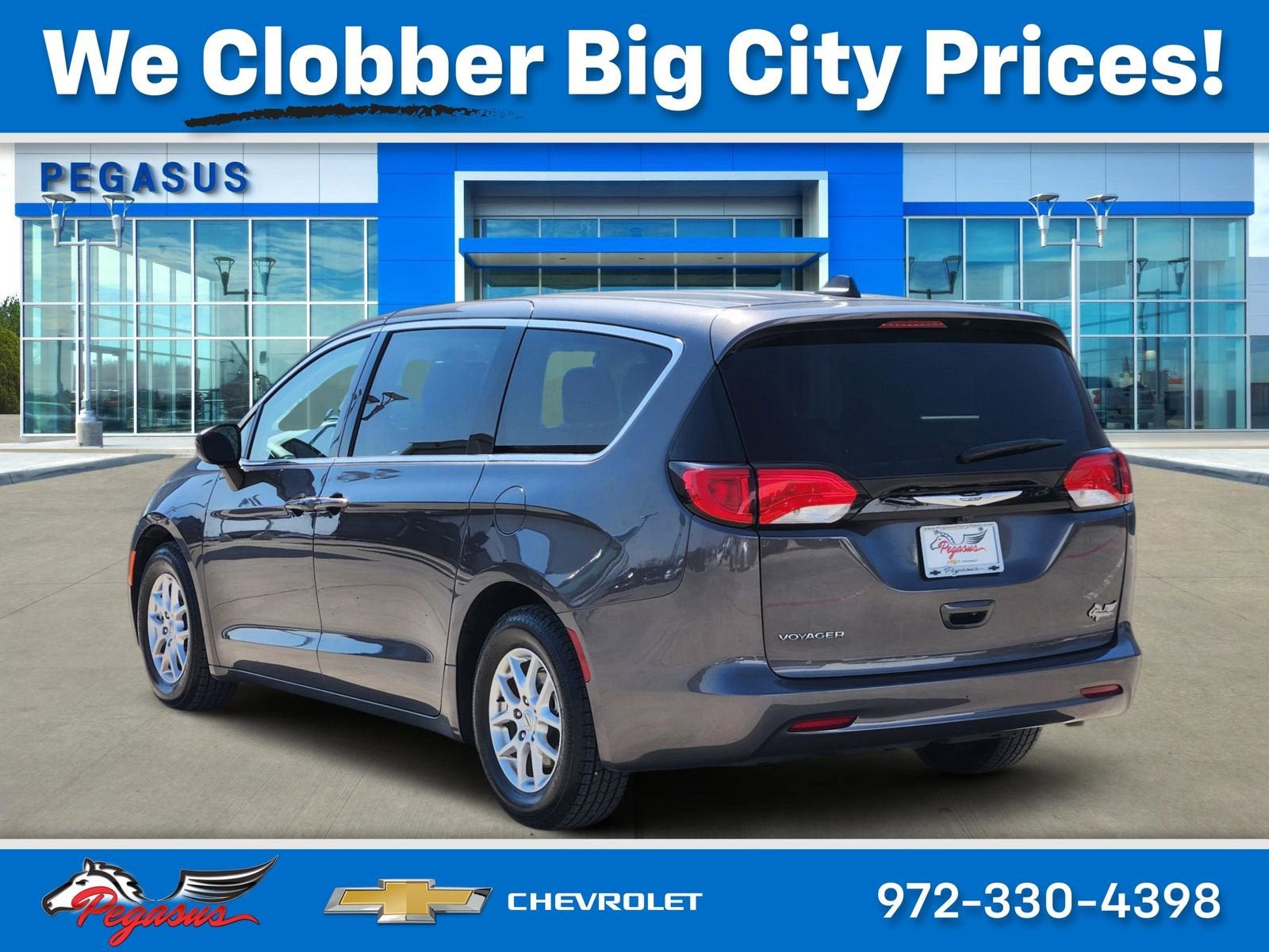 2023 Chrysler Voyager LX