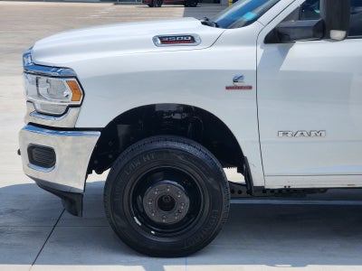 2022 RAM 3500 Tradesman Crew Cab 4x4 8' Box