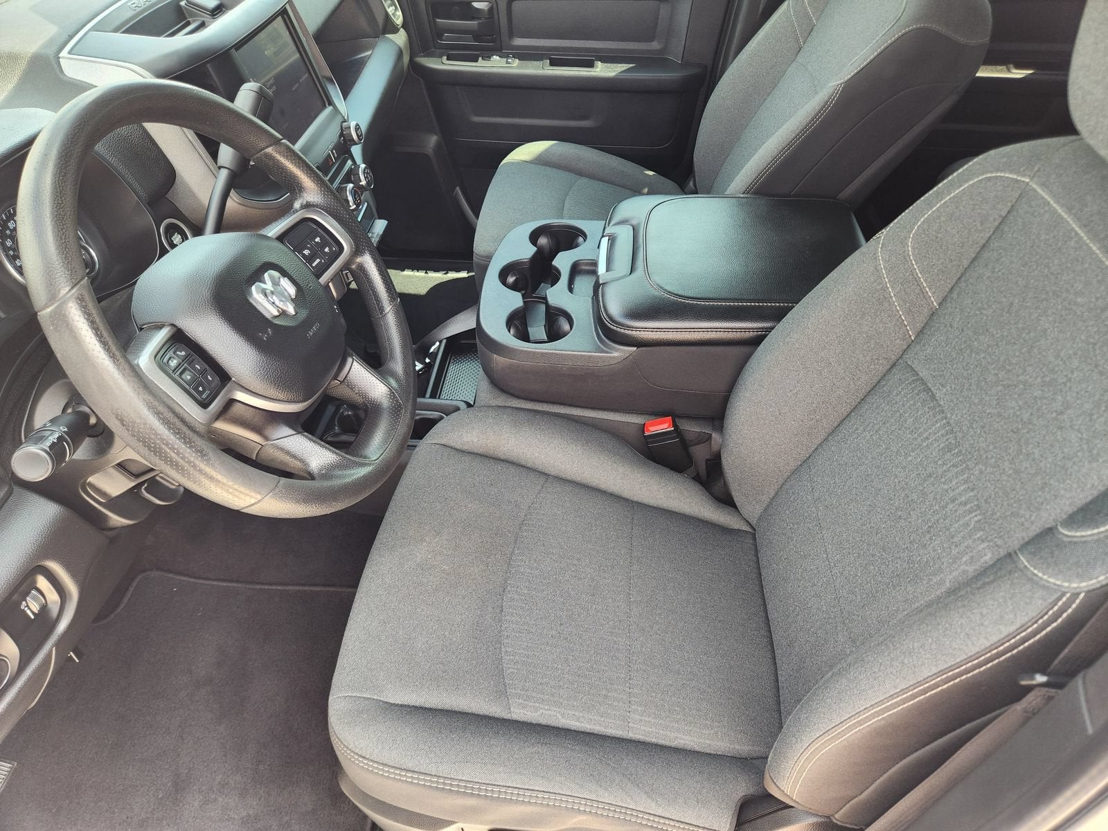 2022 RAM 3500 Tradesman Crew Cab 4x4 8' Box