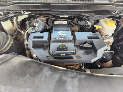 2022 RAM 3500 Tradesman Crew Cab 4x4 8' Box