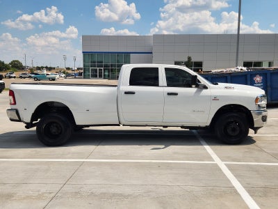2022 RAM 3500 Tradesman Crew Cab 4x4 8' Box
