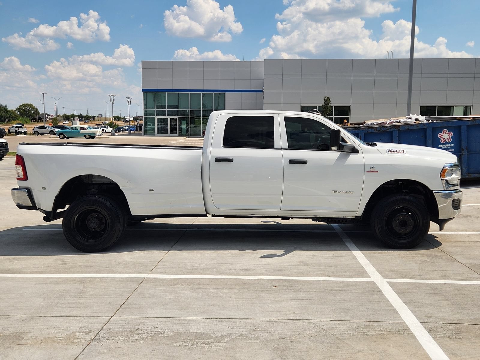 2022 RAM 3500 Tradesman Crew Cab 4x4 8' Box