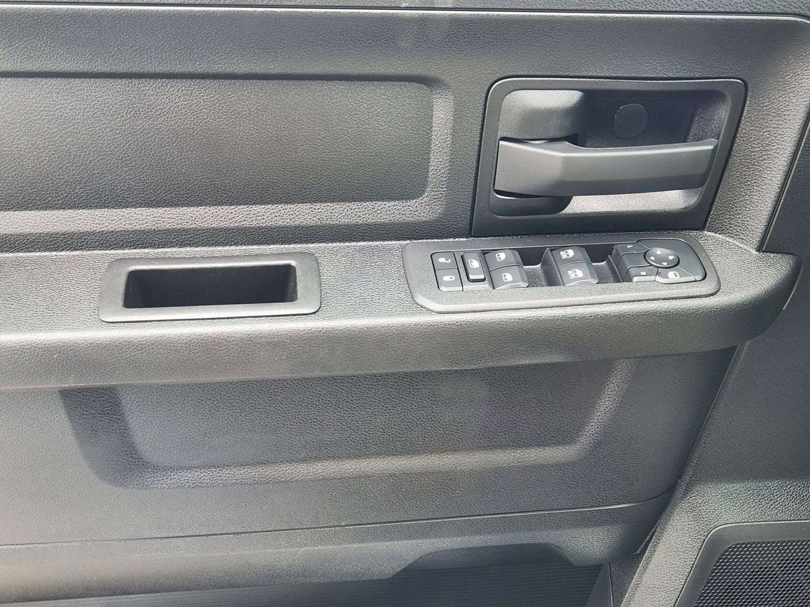 2025 RAM 2500 Tradesman Crew Cab 4x4 6'4" Box