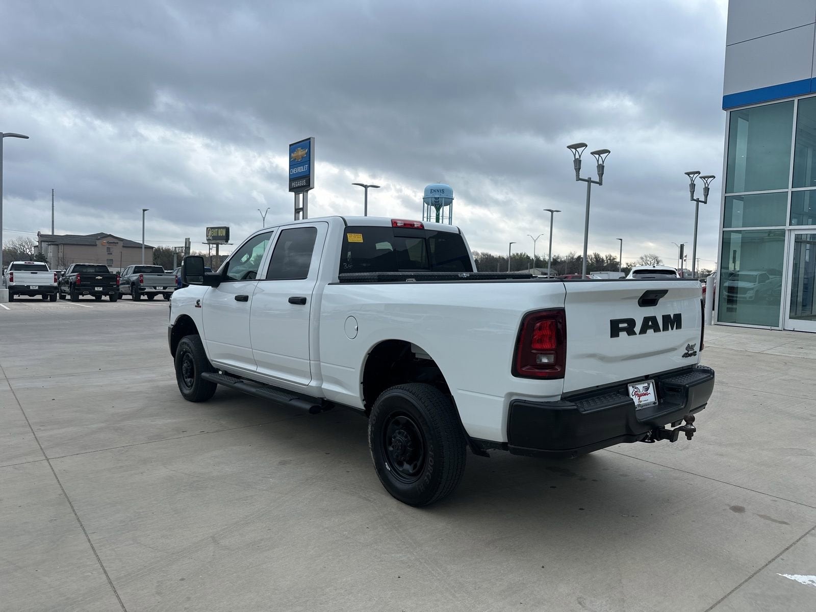 2025 RAM 2500 Tradesman Crew Cab 4x4 6'4" Box
