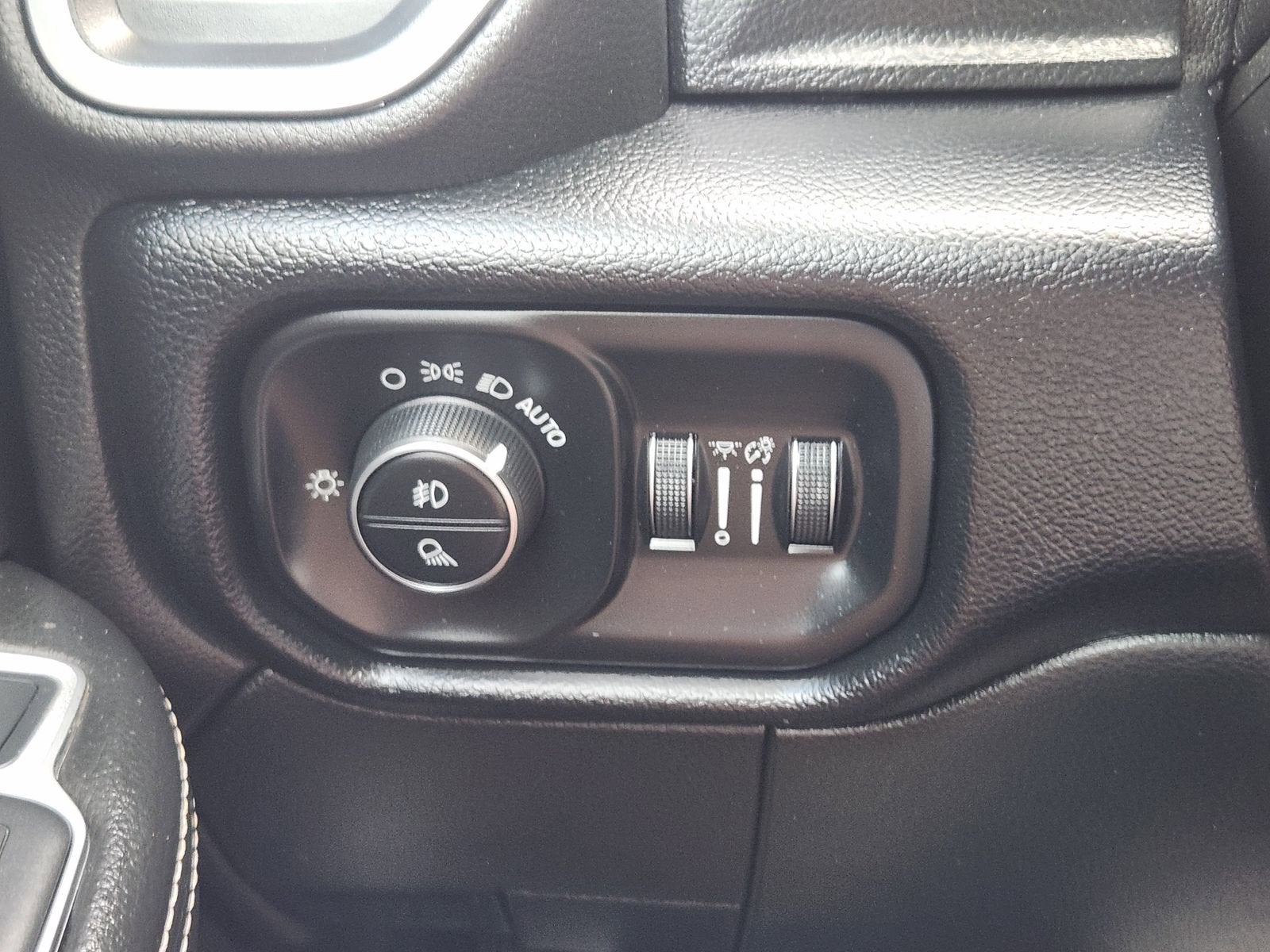 2020 RAM 2500 Laramie Mega Cab 4x4 6'4" Box