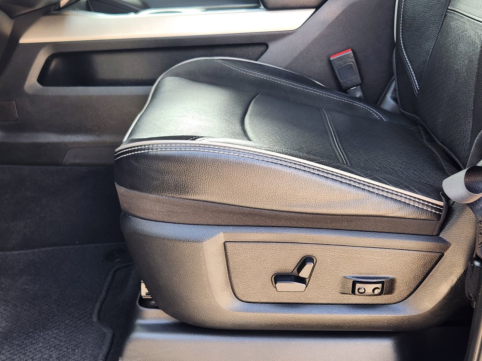 2020 RAM 2500 Laramie Mega Cab 4x4 6'4" Box