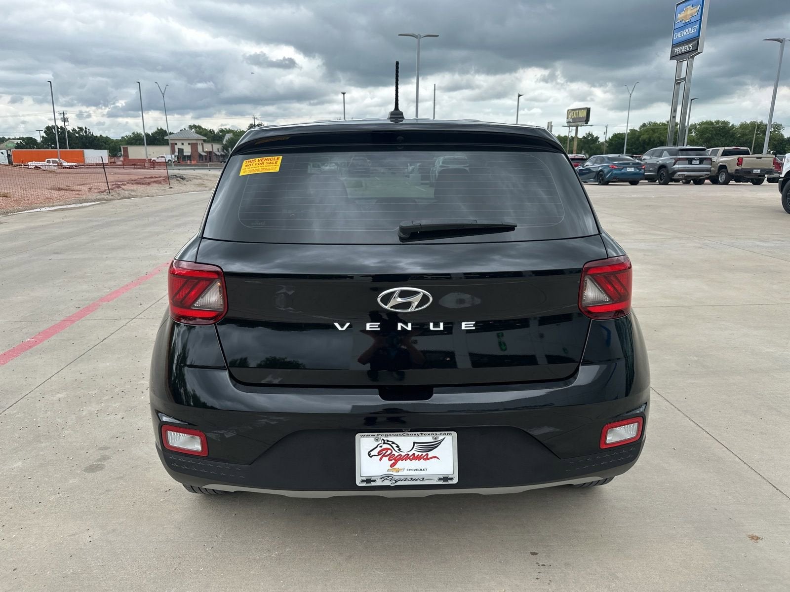 2025 Hyundai Venue SE