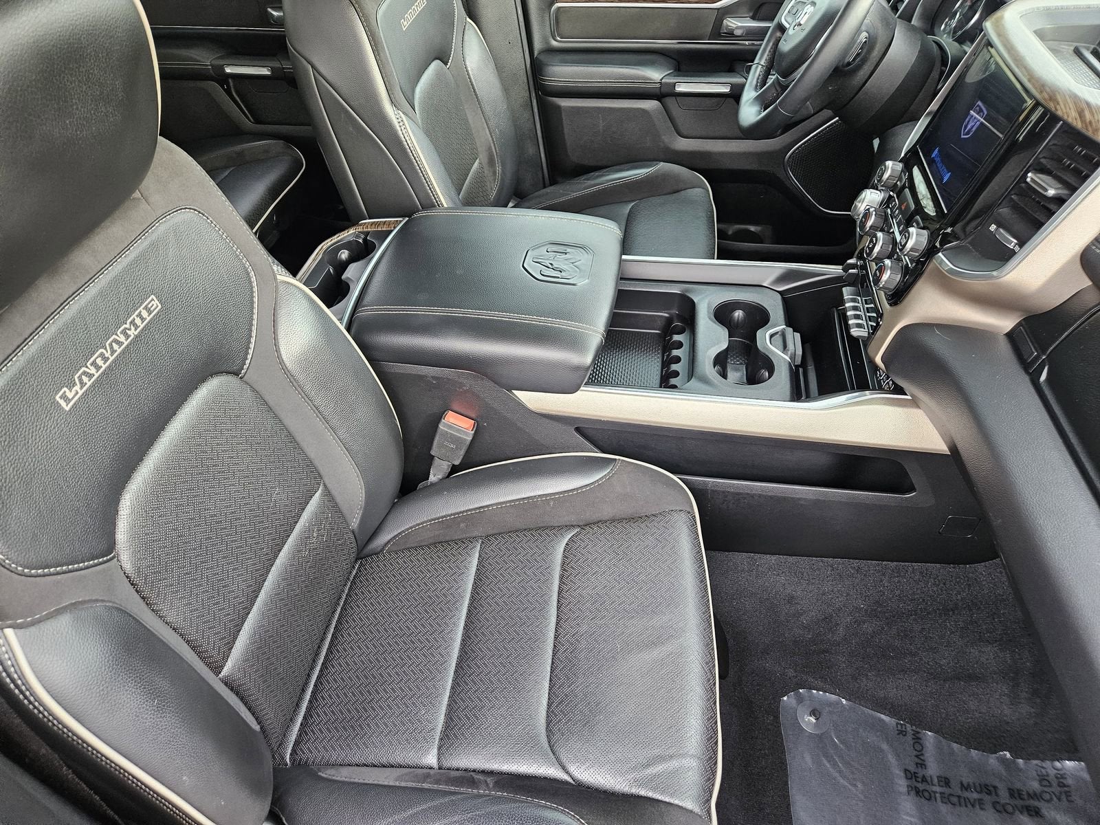 2019 RAM 1500 Laramie Crew Cab 4x4 5'7" Box