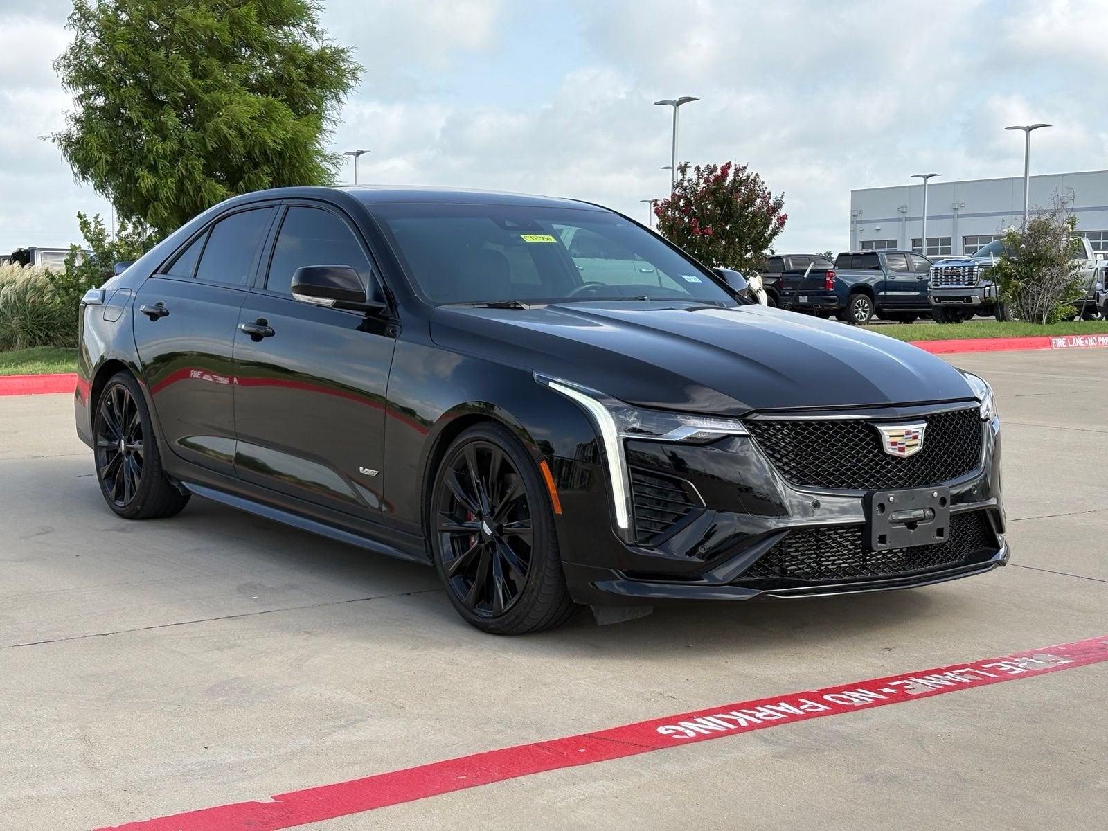 2022 Cadillac CT4 V-Series's photo