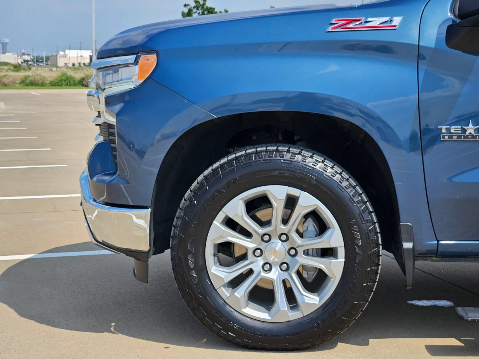 2024 Chevrolet Silverado 1500 LTZ - Photo 13