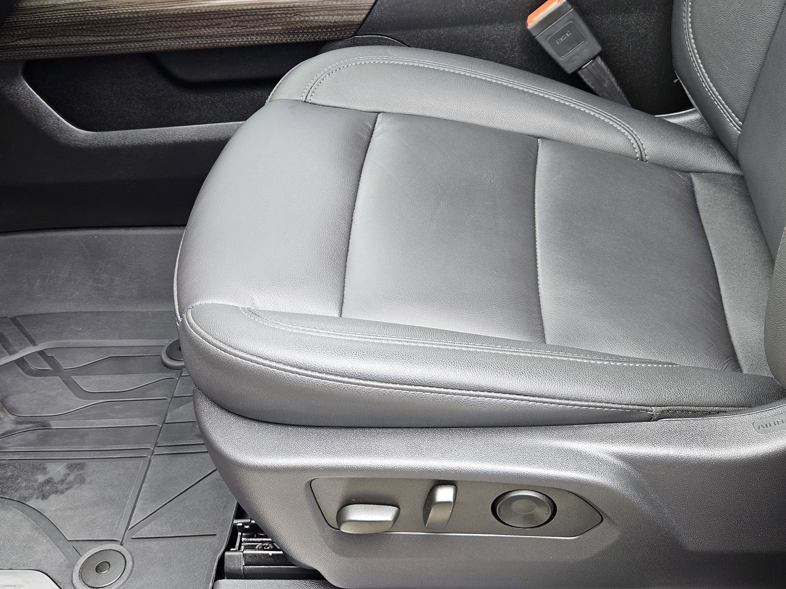 2025 Chevrolet Silverado 1500 RST - Photo 31