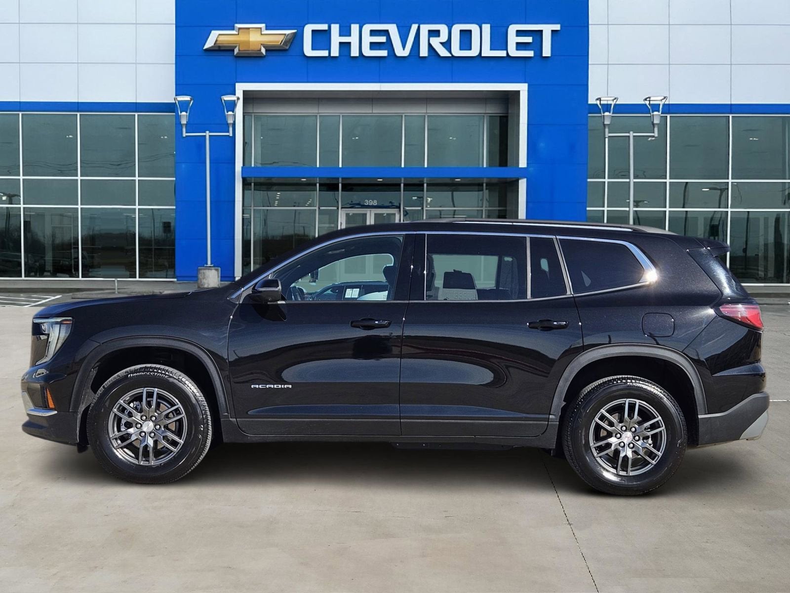 2025 GMC Acadia Elevation