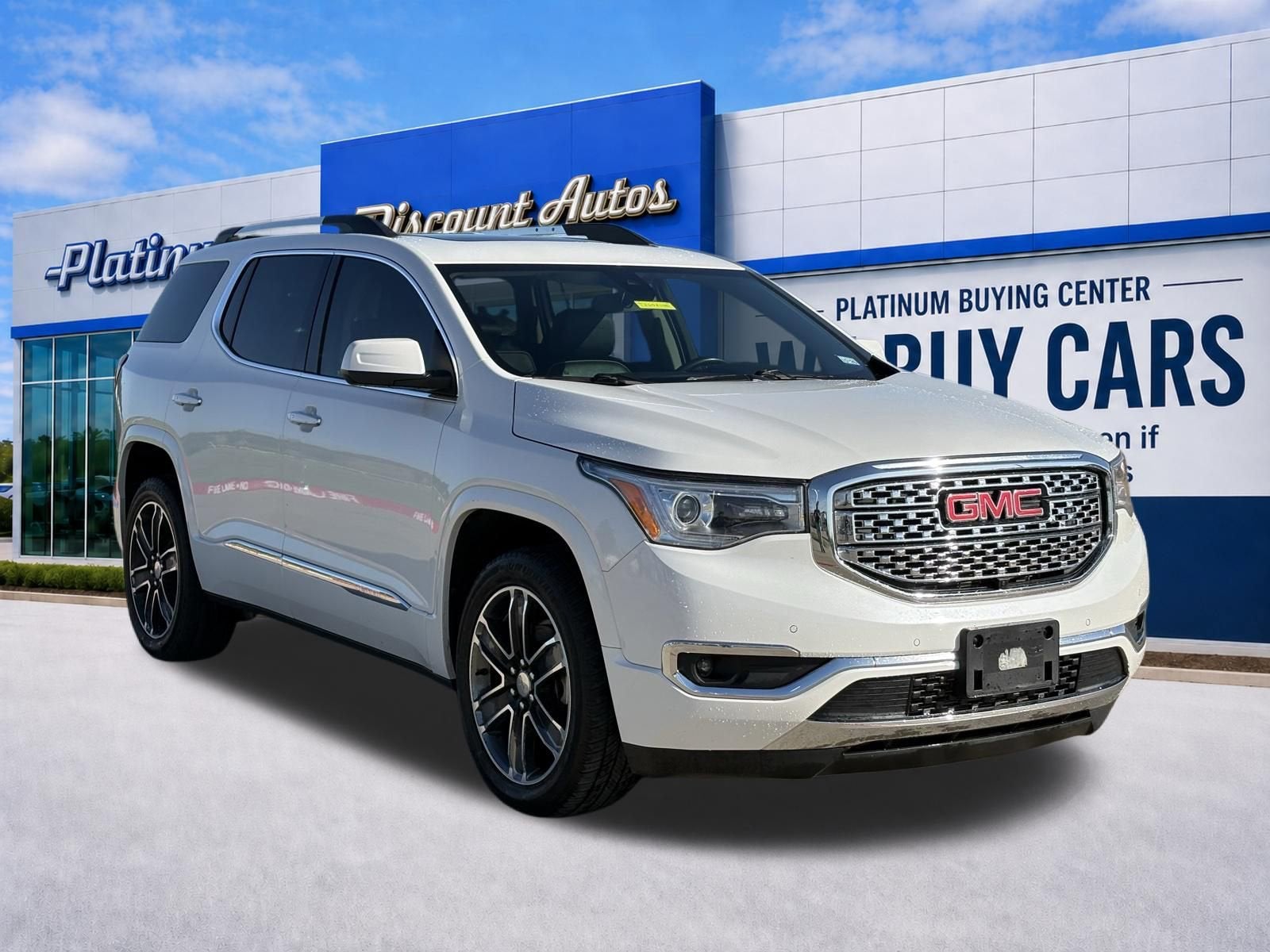 2019 GMC Acadia Denali FWD's photo